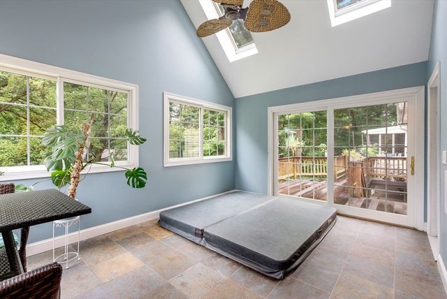 495 Grafton St, Shrewsbury, MA 01545