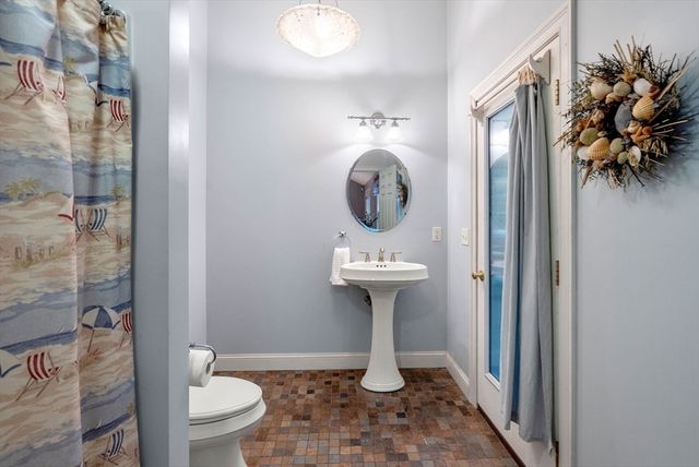 495 Grafton St, Shrewsbury, MA 01545