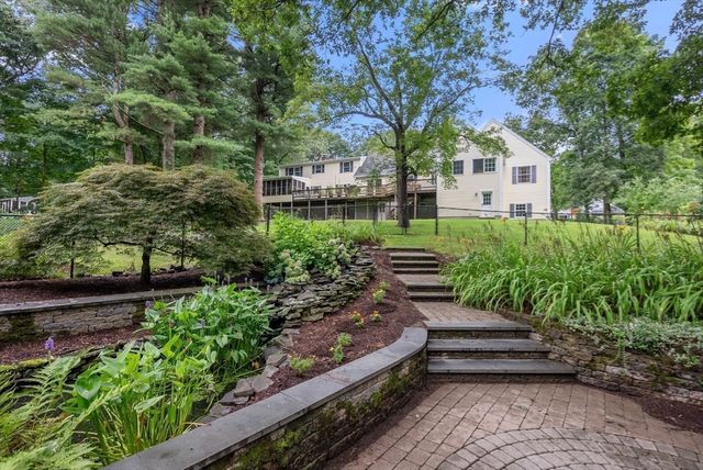 495 Grafton St, Shrewsbury, MA 01545