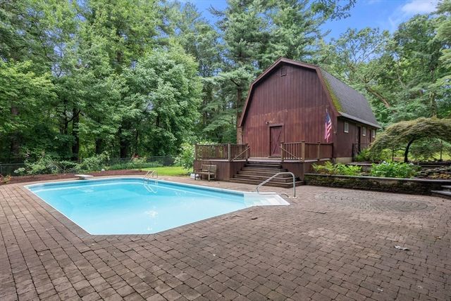 495 Grafton St, Shrewsbury, MA 01545