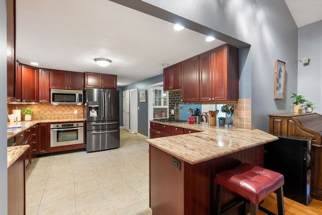 495 Grafton St, Shrewsbury, MA 01545