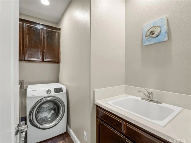 2686 Robinwood, Clovis, CA 93611