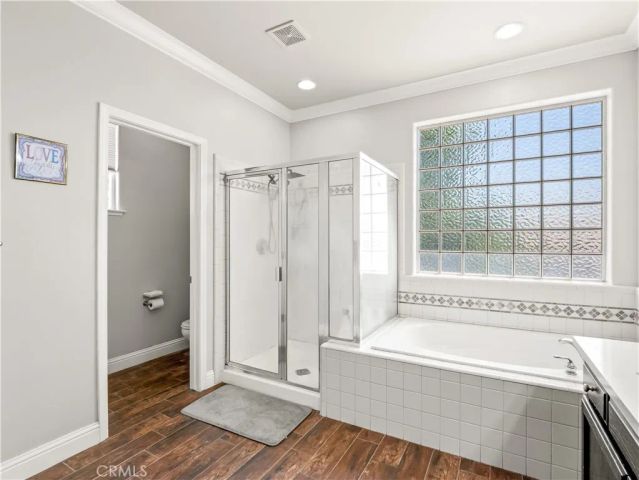 2686 Robinwood, Clovis, CA 93611