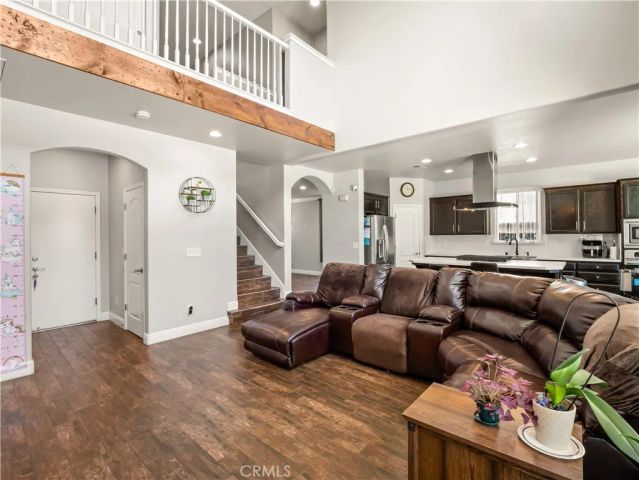 2686 Robinwood, Clovis, CA 93611
