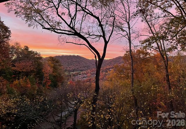 3302 Timber Trail, Asheville, NC 28804