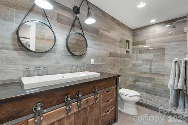 3302 Timber Trail, Asheville, NC 28804