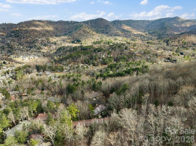 3302 Timber Trail, Asheville, NC 28804
