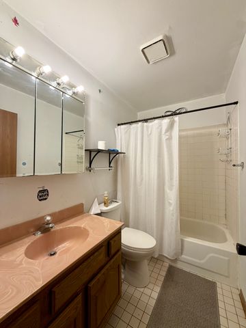 1605 Powder Horn Drive, Algonquin, IL 60102