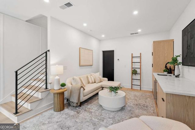 1161 Penny Lane, Atlanta, GA 30329