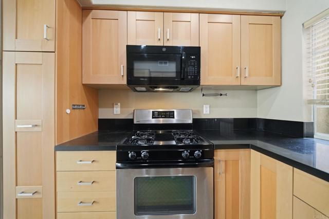 10974 Creekbridge Place, San Diego, CA 92128