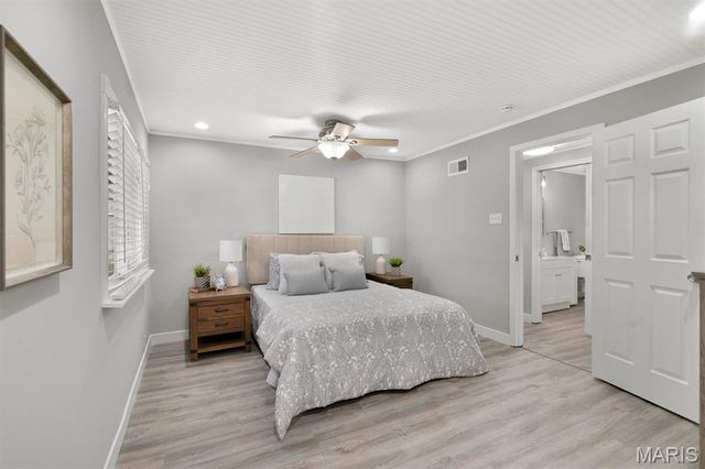 5463 Tedmar, St Louis, MO 63139