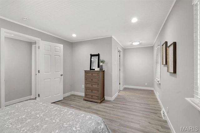 5463 Tedmar, St Louis, MO 63139