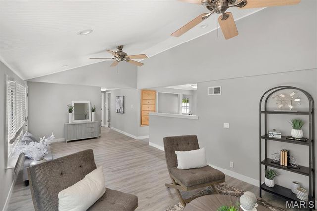 5463 Tedmar, St Louis, MO 63139