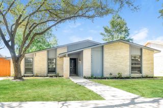 2902 Branch Oaks Drive, Garland, TX 75043