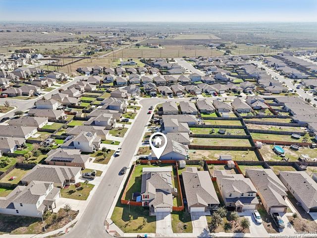 13030 Heathers Reef, St Hedwig, TX 78152