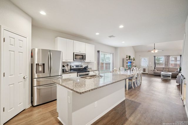 13030 Heathers Reef, St Hedwig, TX 78152