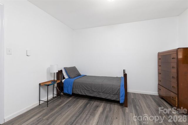 286 Valley Road, Hickory, NC 28601