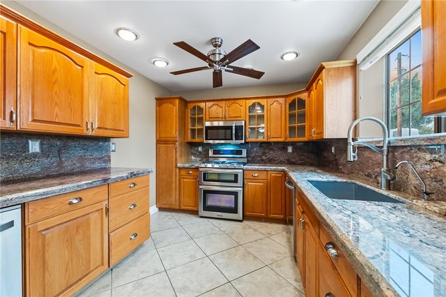 326 Krueger Lane, Bullhead City, AZ 86429