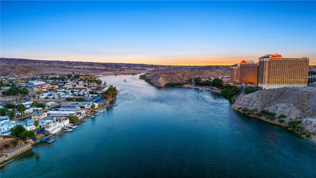 326 Krueger Lane, Bullhead City, AZ 86429