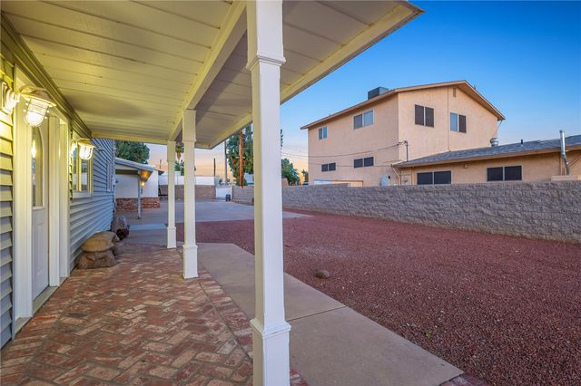 326 Krueger Lane, Bullhead City, AZ 86429