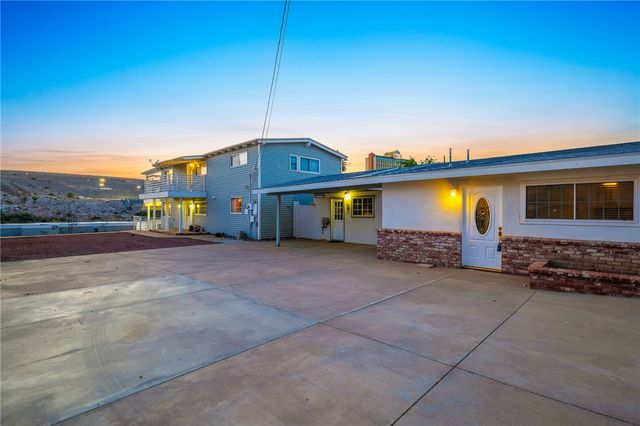 326 Krueger Lane, Bullhead City, AZ 86429