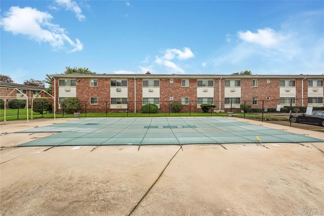 2449 Union Blvd 21A, Islip, NY 11751