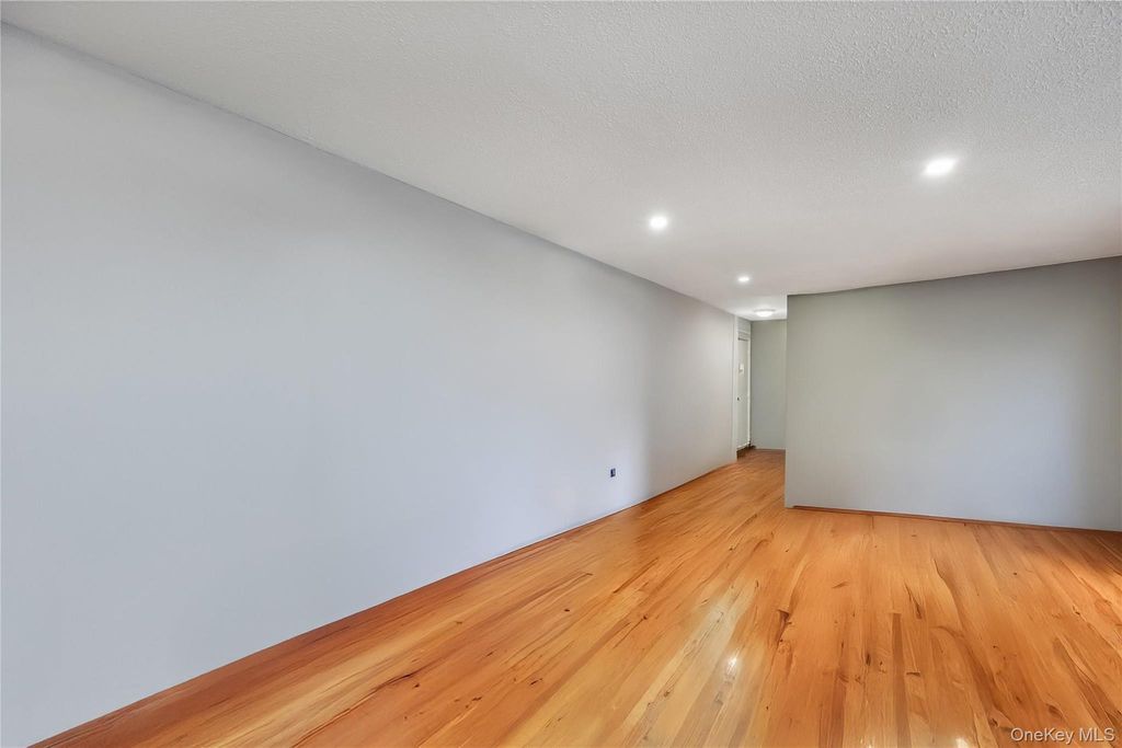 2449 Union Blvd 21A, Islip, NY 11751 — photo 4