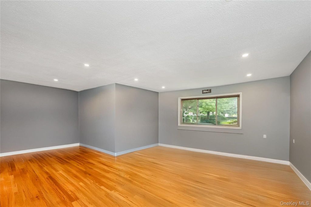 2449 Union Blvd 21A, Islip, NY 11751 — photo 5