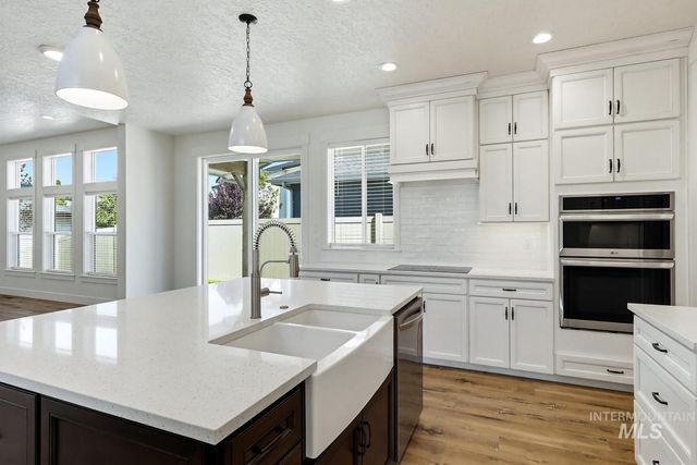 1400 W Caravan St, Kuna, ID 83634