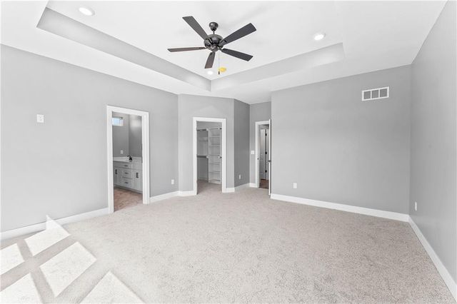 716 W Solomon Drive, Lone Jack, MO 64086