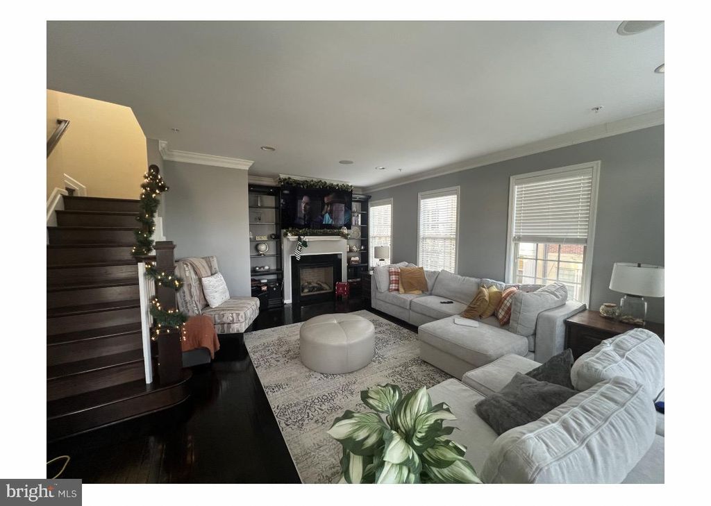 Image 10 of property listing at 601 SPRINTSAIL WAY #64, Oxon Hill, MD 20745