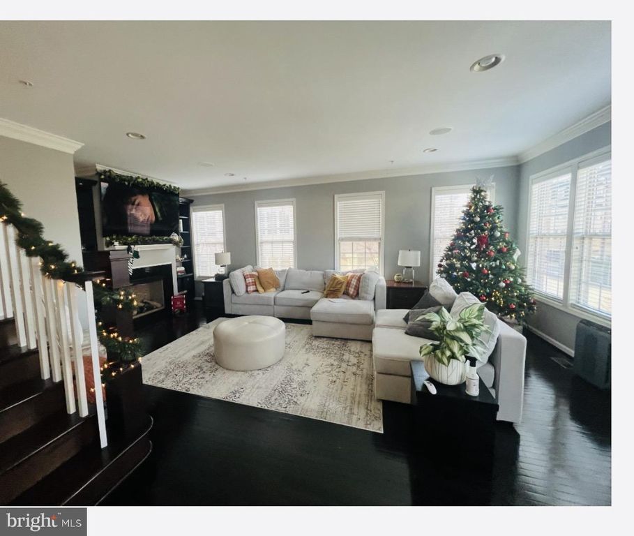 Image 9 of property listing at 601 SPRINTSAIL WAY #64, Oxon Hill, MD 20745