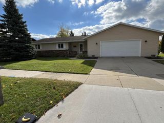 1501 W CLOVERDALE DRIVE, Appleton, WI 54914