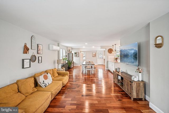 206 CHESTNUT ST, Mount Holly, NJ 08060