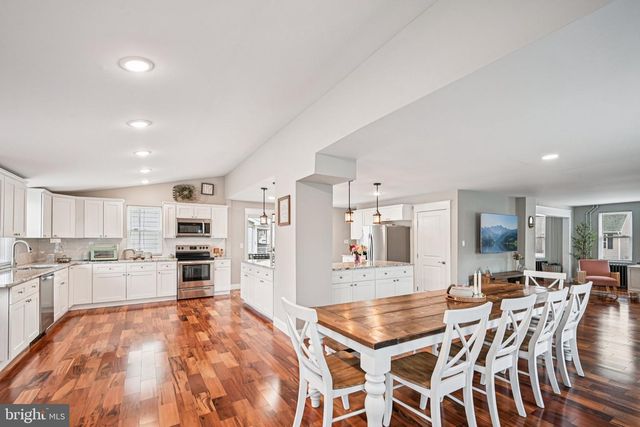 206 CHESTNUT ST, Mount Holly, NJ 08060