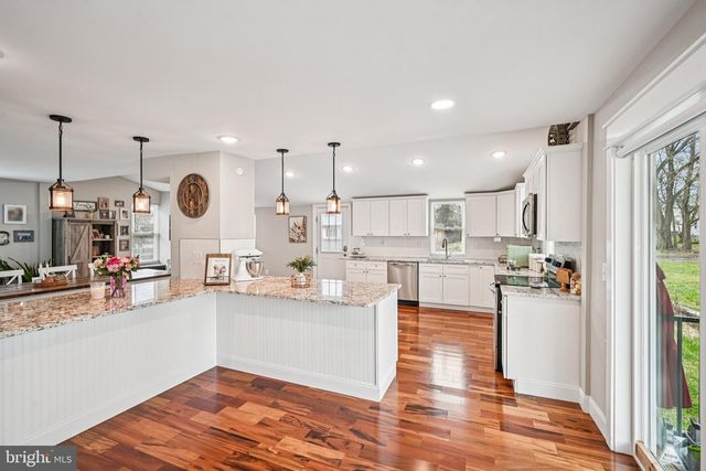 206 CHESTNUT ST, Mount Holly, NJ 08060