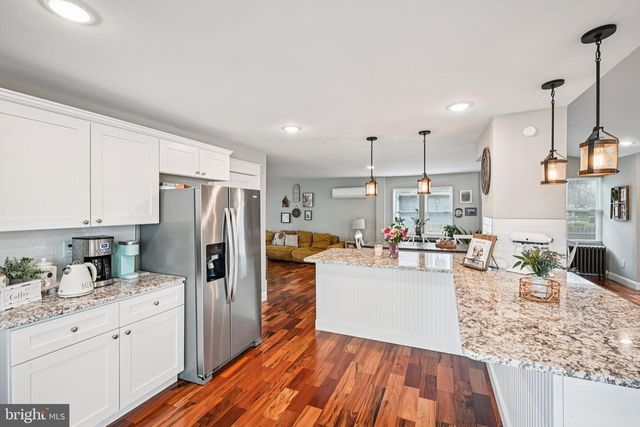 206 CHESTNUT ST, Mount Holly, NJ 08060