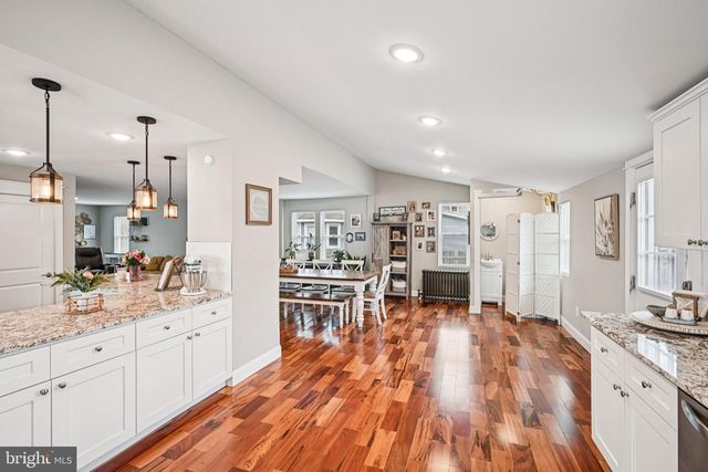 206 CHESTNUT ST, Mount Holly, NJ 08060