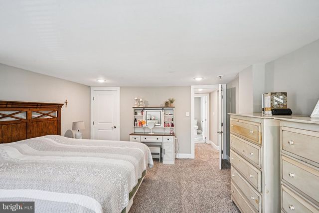 206 CHESTNUT ST, Mount Holly, NJ 08060