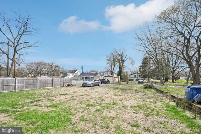 206 CHESTNUT ST, Mount Holly, NJ 08060