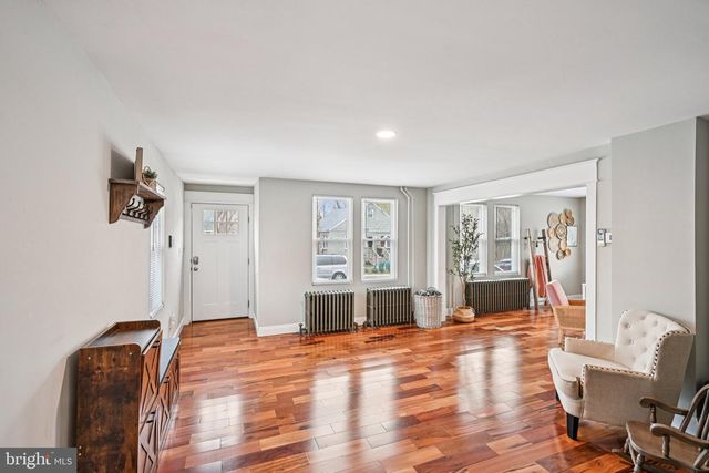 206 CHESTNUT ST, Mount Holly, NJ 08060