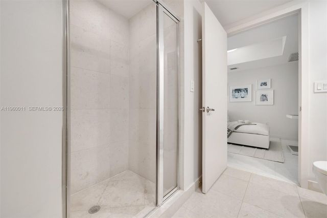 465 Brickell Ave 2703, Miami, FL 33131