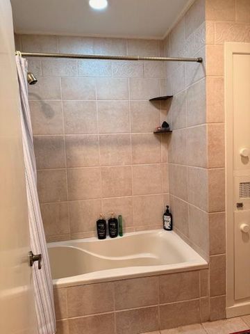 2550 Durham S Drive, Mobile, AL 36606