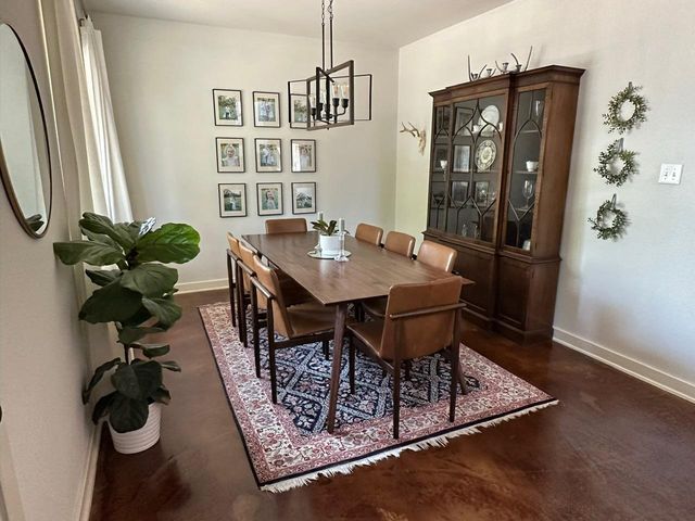 205 Sycamore ST, Georgetown, TX 78633