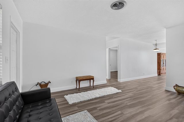 860-870 NE 23rd Avenue 1-2, Pompano Beach, FL 33062