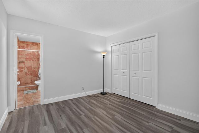860-870 NE 23rd Avenue 1-2, Pompano Beach, FL 33062