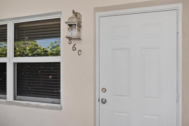 860-870 NE 23rd Avenue 1-2, Pompano Beach, FL 33062
