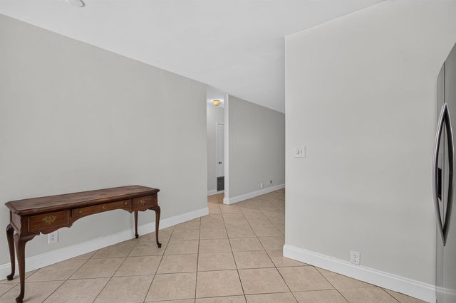 860-870 NE 23rd Avenue 1-2, Pompano Beach, FL 33062
