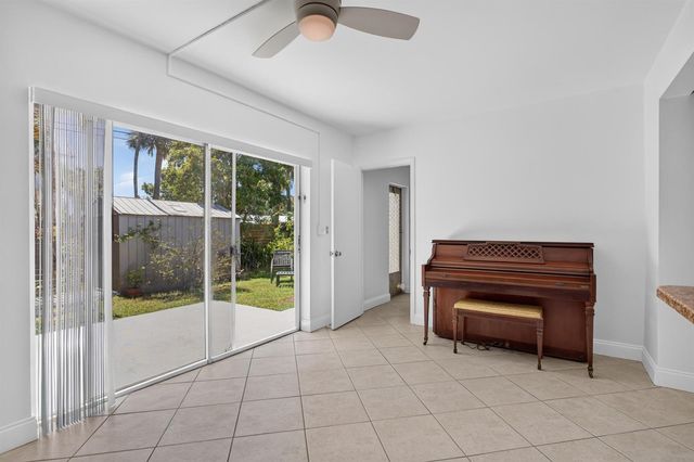 860-870 NE 23rd Avenue 1-2, Pompano Beach, FL 33062