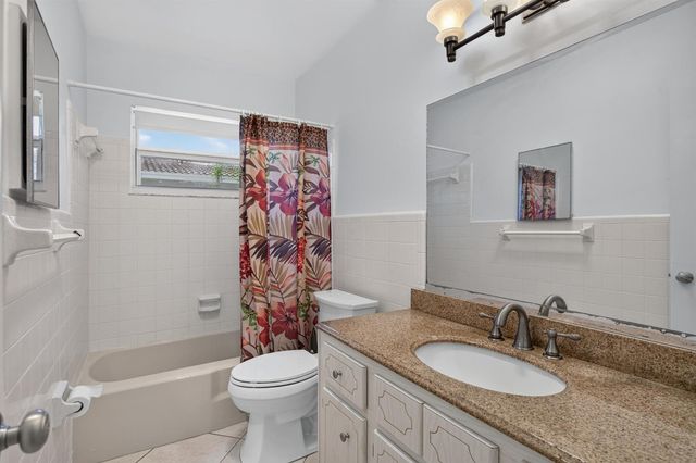 860-870 NE 23rd Avenue 1-2, Pompano Beach, FL 33062